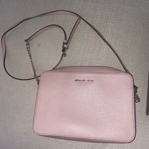 Cross body Michael Kors purse